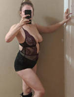 Eine reife Lady mit einem attraktiven Äußeren